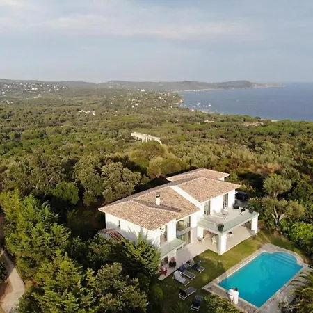 Brise Marine Villa *